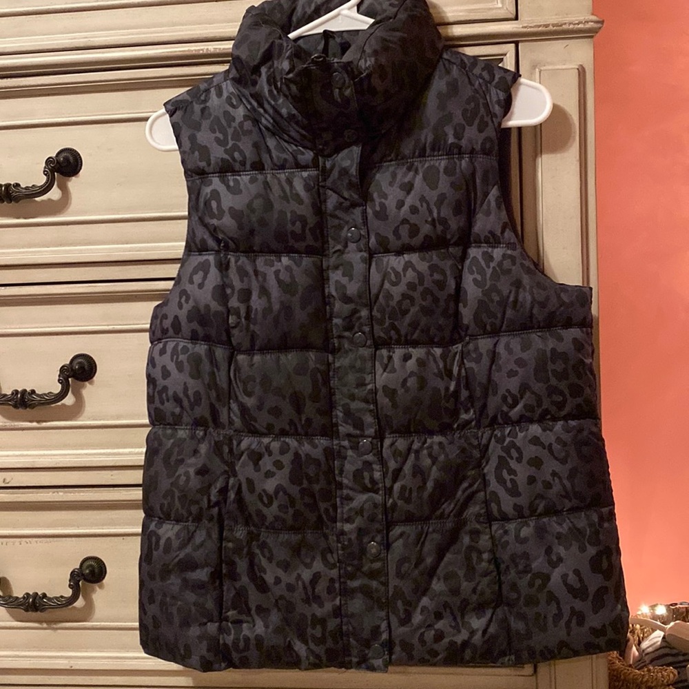 Old navy cheetah vest
